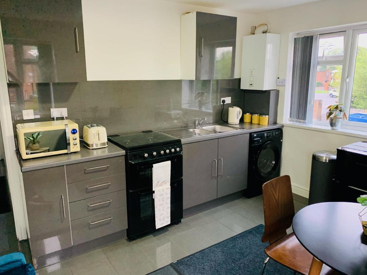 Modern & Cosy 2-Bed Apartment Near Nec, Airport & Jlr! Birmingham Eksteriør billede