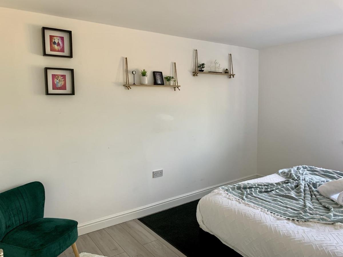 Modern & Cosy 2-Bed Apartment Near Nec, Airport & Jlr! Birmingham Eksteriør billede
